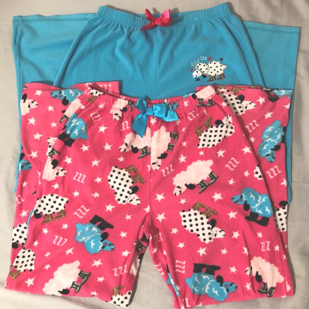 2 Pairs of Girl’s Pajama Bottoms with Cute Sheep